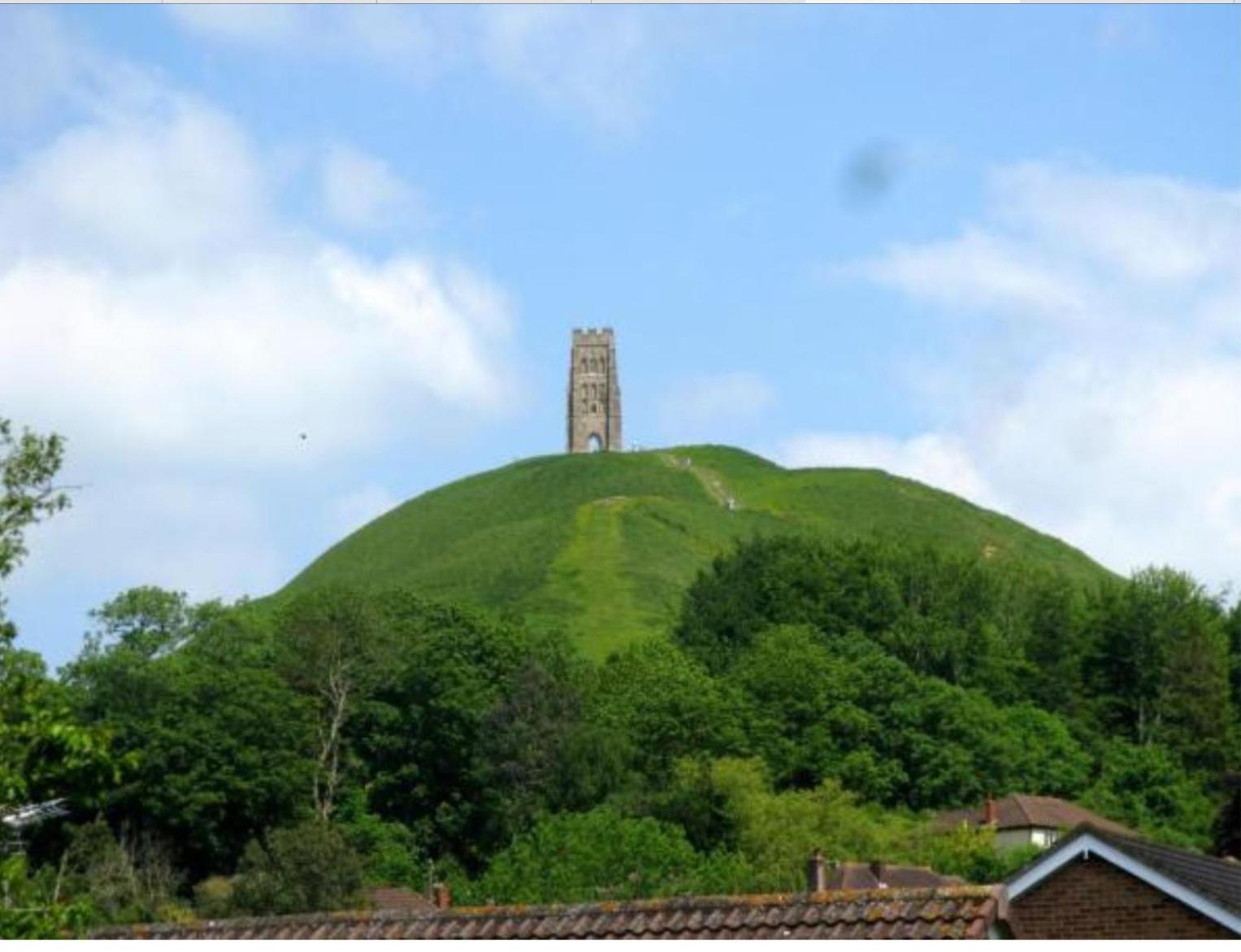 مبيت وإفطار غلاستونبري Camelot Retreat - Tor View المظهر الخارجي الصورة